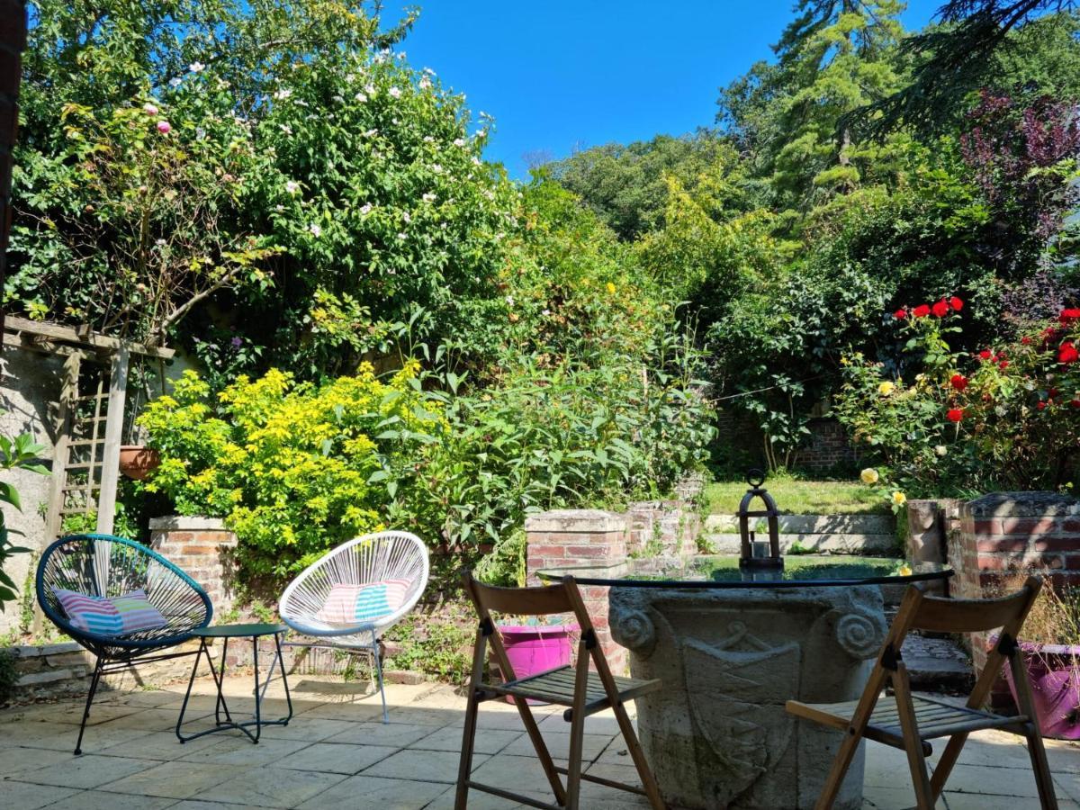 Suite De Charme Avec Jacuzzi Et Jardin Privatif Paris Au Calme Saint-Prix  Exterior foto