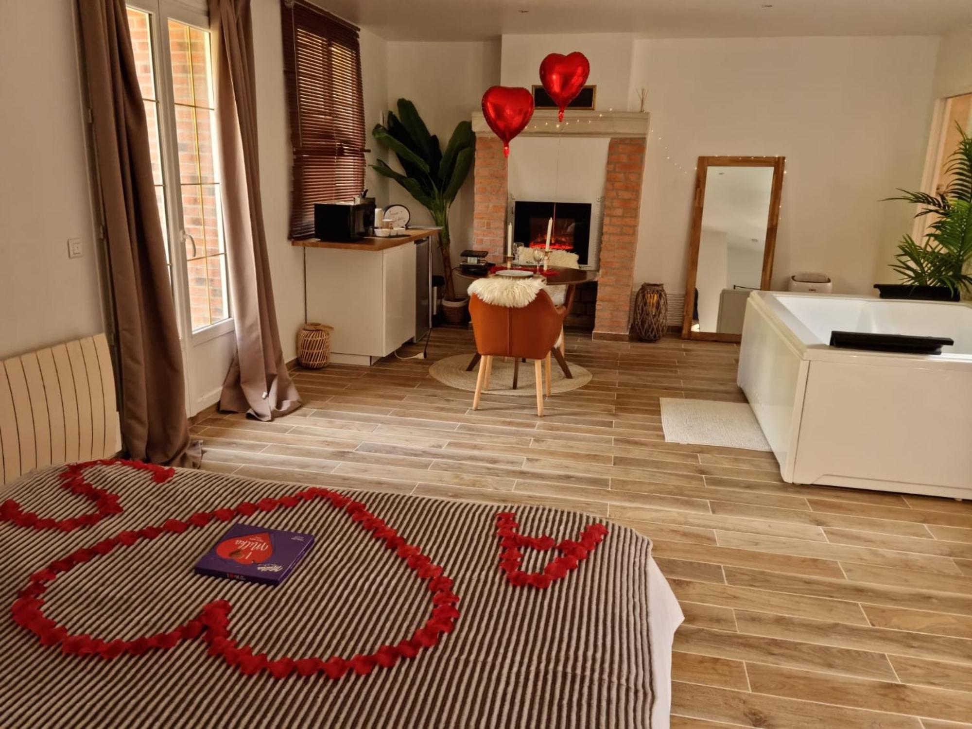 Suite De Charme Avec Jacuzzi Et Jardin Privatif Paris Au Calme Saint-Prix  Exterior foto