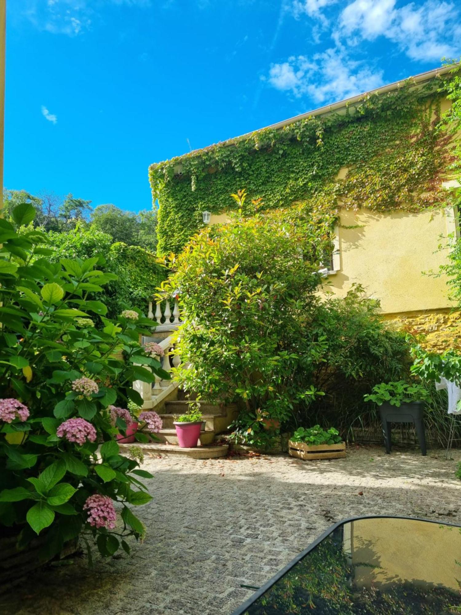 Suite De Charme Avec Jacuzzi Et Jardin Privatif Paris Au Calme Saint-Prix  Exterior foto