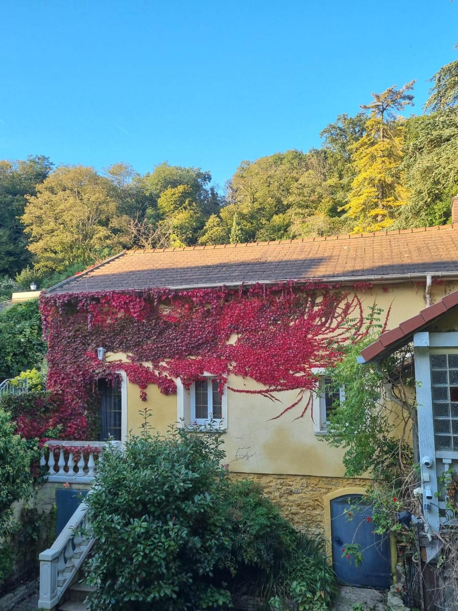 Suite De Charme Avec Jacuzzi Et Jardin Privatif Paris Au Calme Saint-Prix  Exterior foto