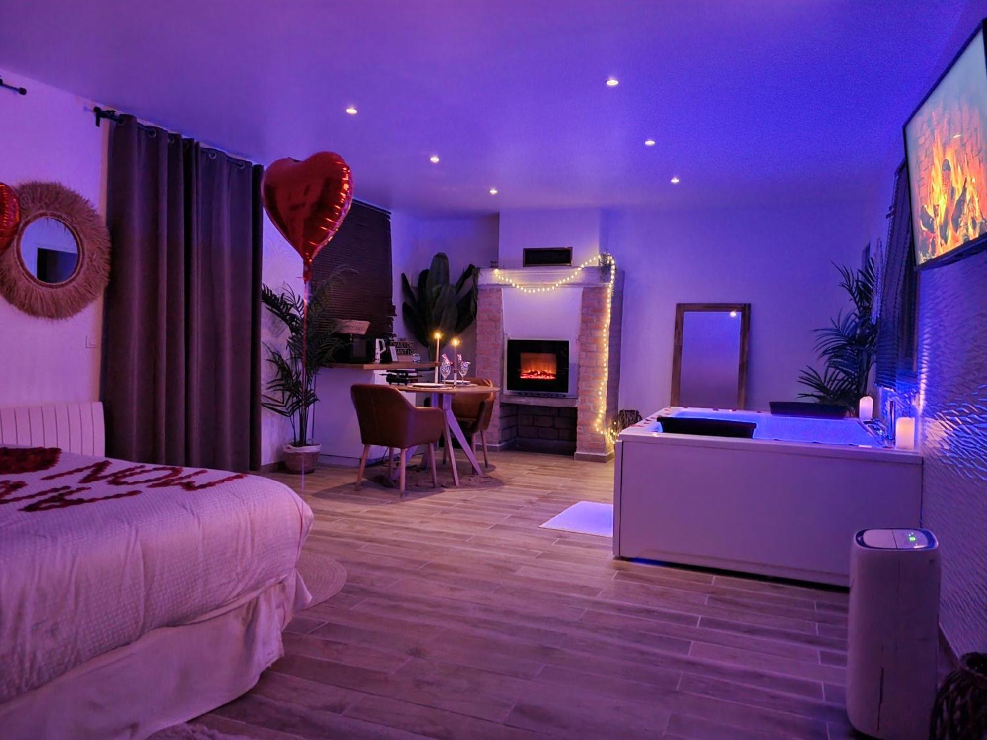 Suite De Charme Avec Jacuzzi Et Jardin Privatif Paris Au Calme Saint-Prix  Exterior foto