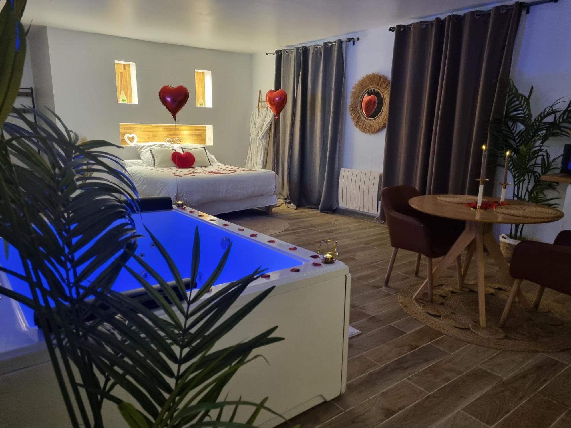 Suite De Charme Avec Jacuzzi Et Jardin Privatif Paris Au Calme Saint-Prix  Exterior foto